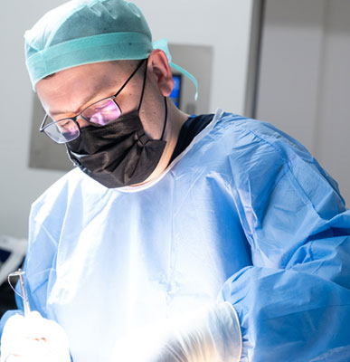 Genel Cerrahi Uzmanı Doç.Dr Çağhan Pekşen