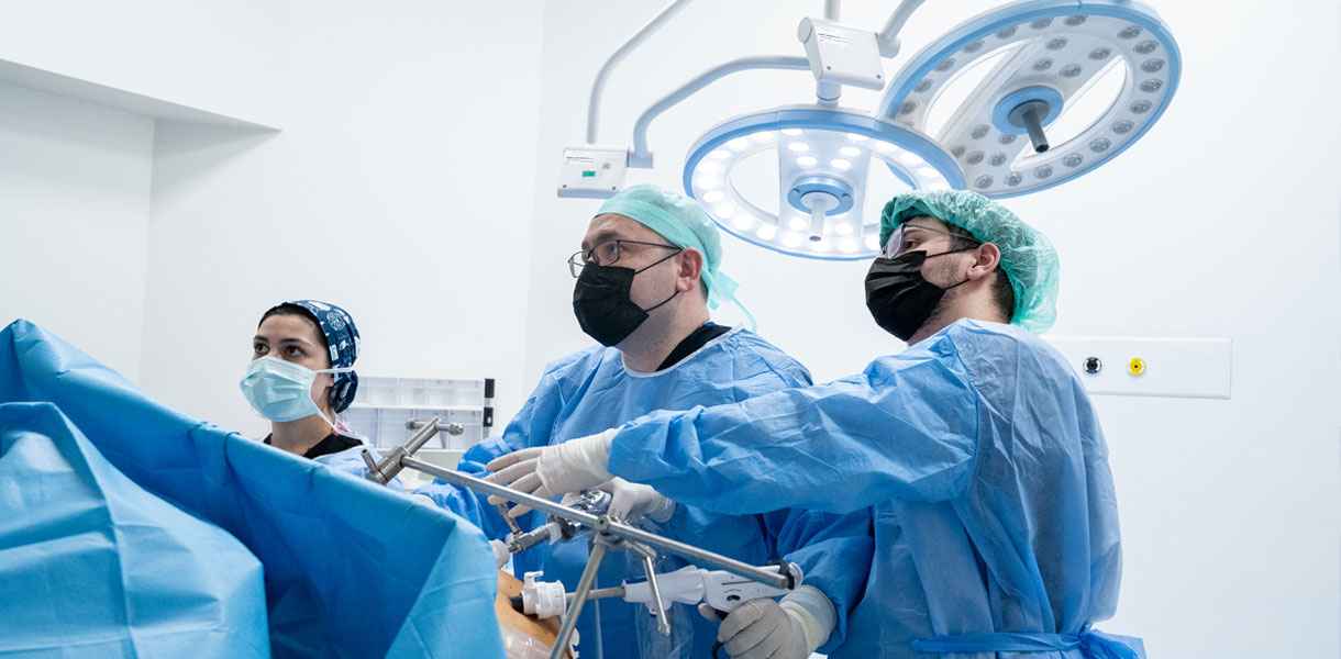 Obezite Cerrahisi Doç.Dr Çağhan Pekşen Tüp Mide Mide Balonu Sleeve Gastrektomi Mide Balonu, Mini Gastrik Bypass Roux-en-Y Gastrik Bypass Reoperatif (Revizyon) Cerrahi